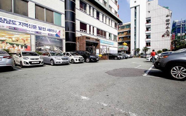 Geoje Tourist Hotel エクステリア 写真
