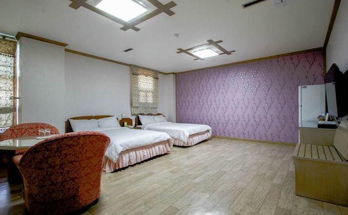 Geoje Tourist Hotel エクステリア 写真