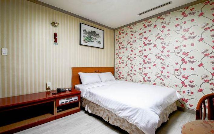 Geoje Tourist Hotel エクステリア 写真